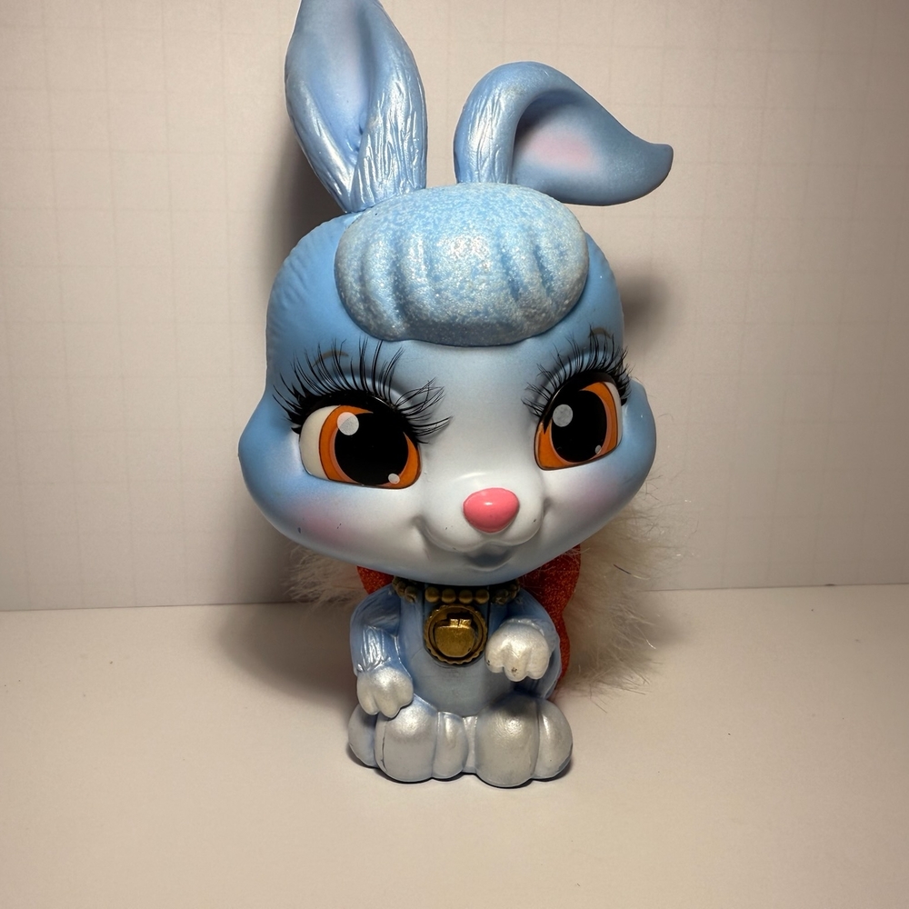Snow White's Bunny Rabbit Disney Princess Palace Pets